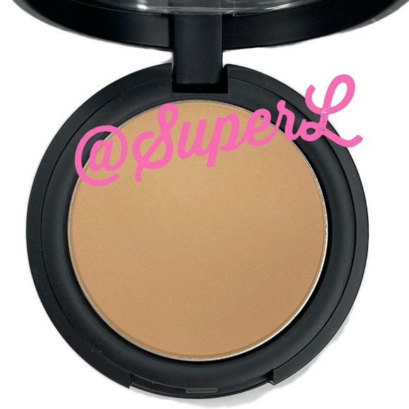 2/$20 NEW BareMinerals BAREPRO 16HR SKIN PERFECTING POWDER FOUNDATION 11 Natural - Picture 3 of 9